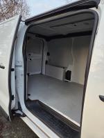 opel-vivaro-2023-diesel-1499cc
