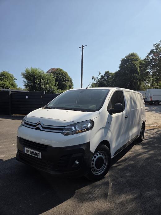 citroen-jumpy-2022-diesel-1499cc