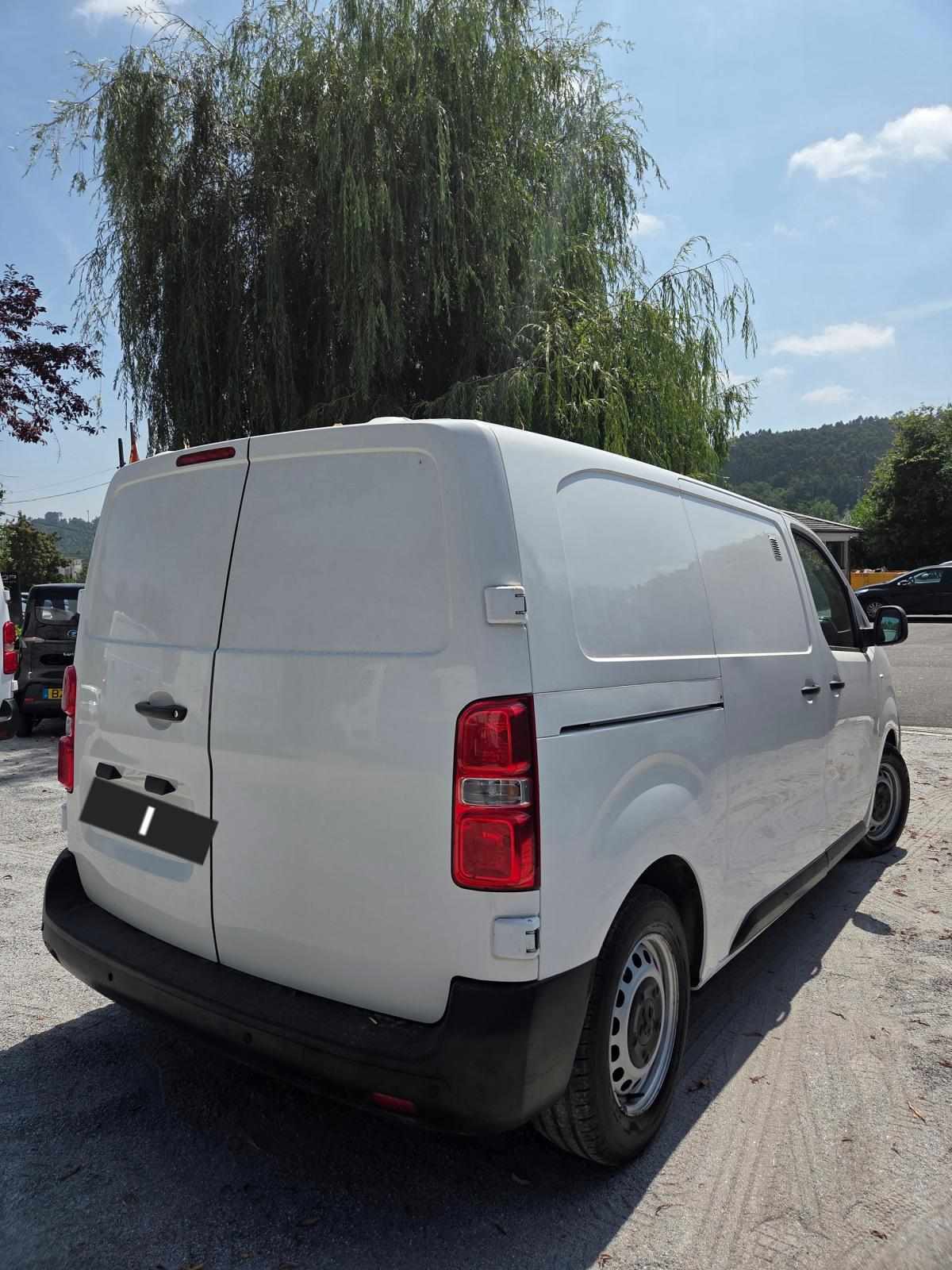 peugeot-expert-2018-diesel-1560cc