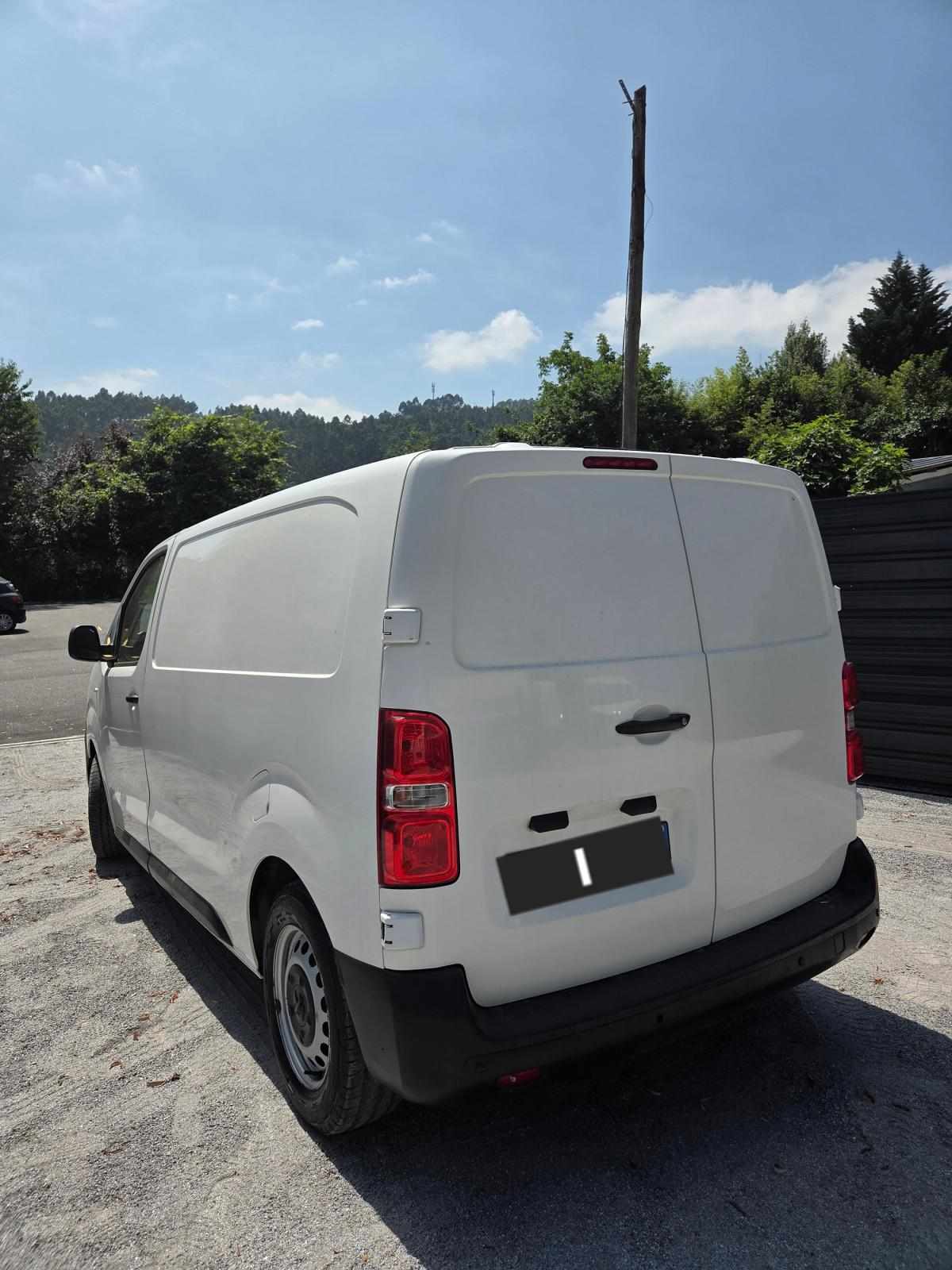 peugeot-expert-2018-diesel-1560cc
