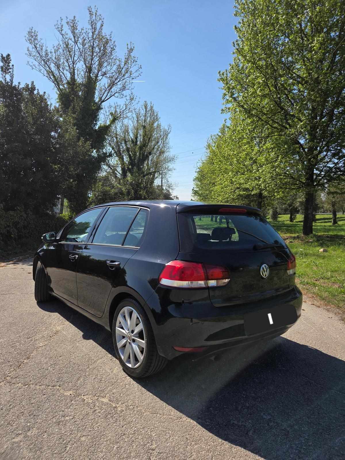 volkswagen-golf-2011-diesel-1598cc