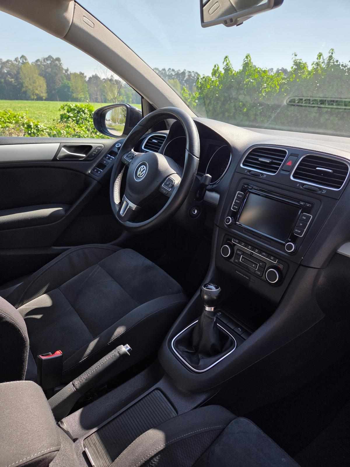 volkswagen-golf-2011-diesel-1598cc