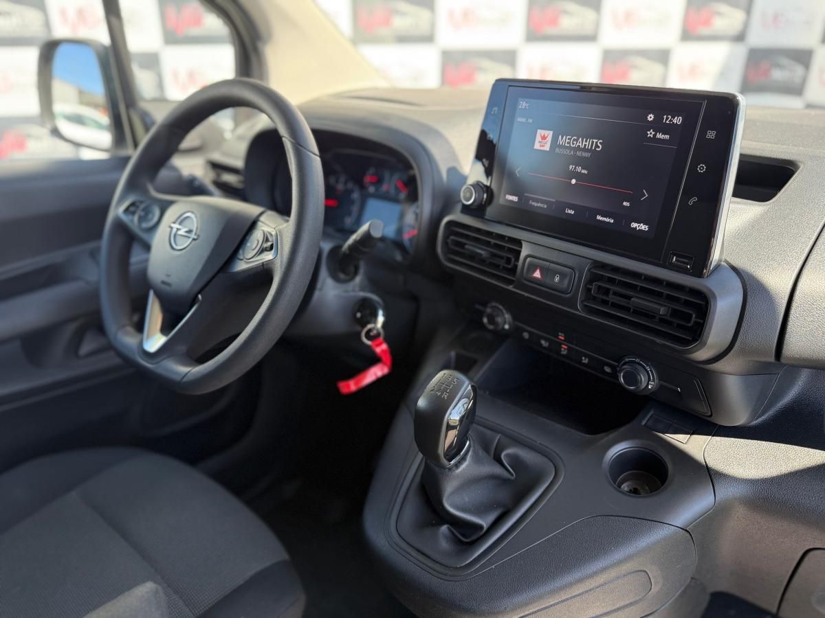 opel-combo-2021-diesel-1499cc