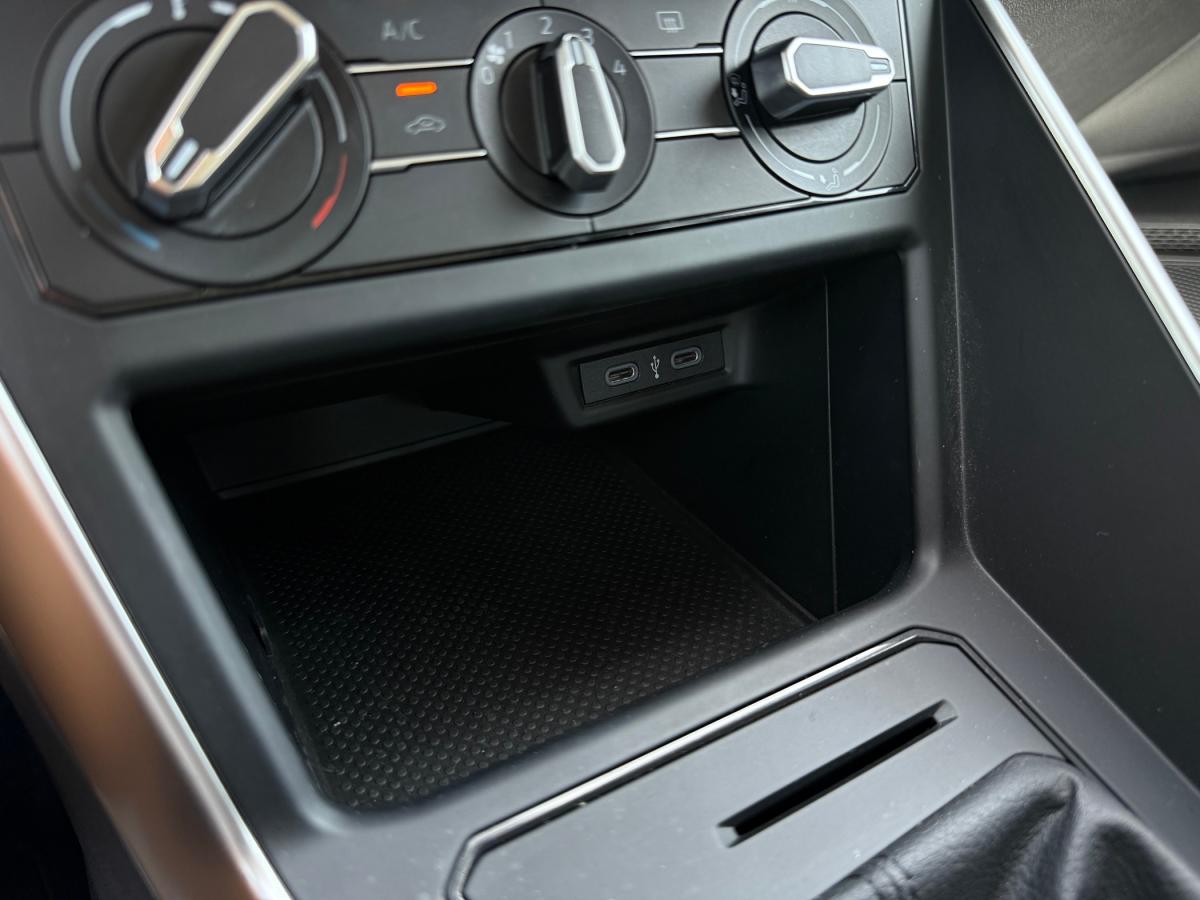 volkswagen-polo-2023-gasolina-999cc
