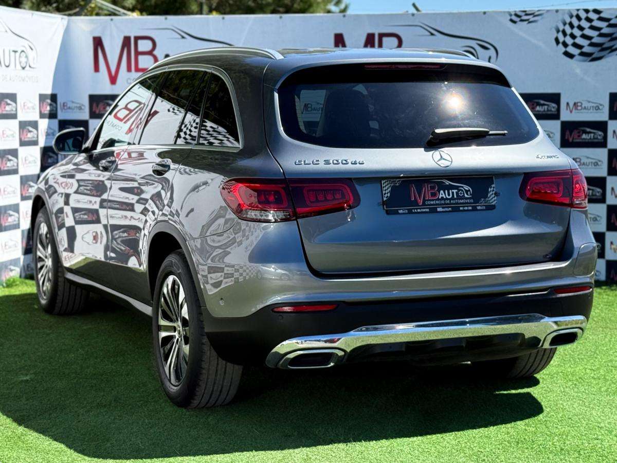 mercedes-benz-glc-2021-hibrido-a-diesel-1950cc