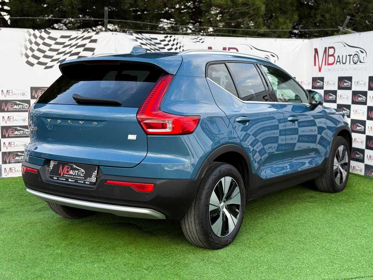 volvo-xc40-2023-hibrido-a-gasolina-1477cc