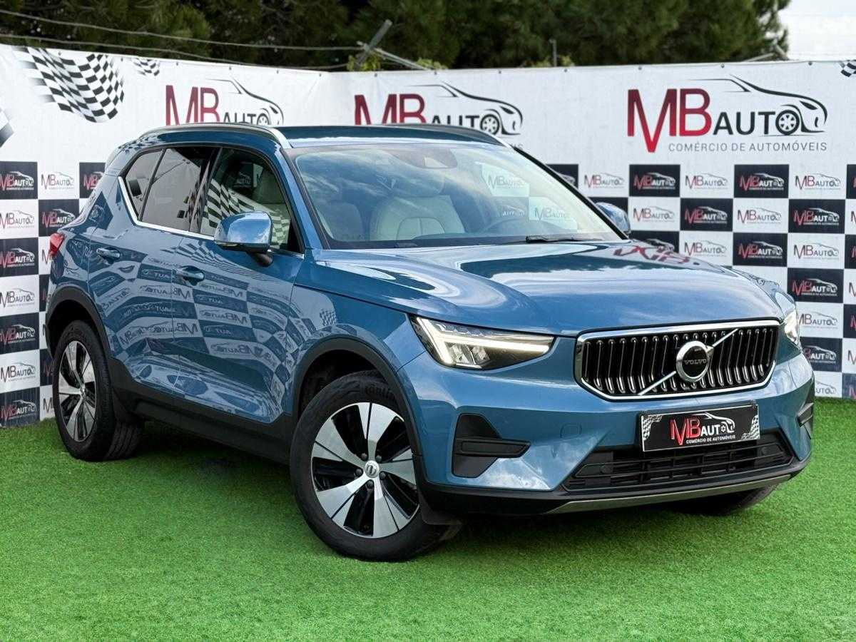 volvo-xc40-2023-hibrido-a-gasolina-1477cc