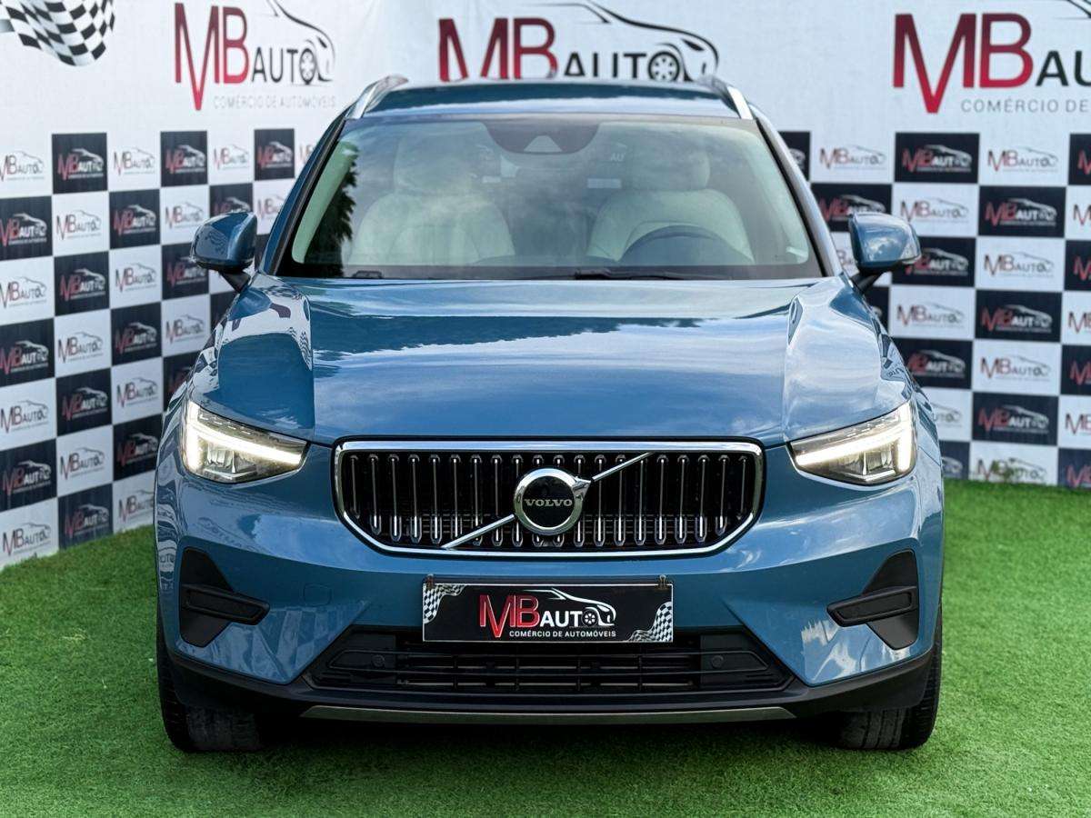 volvo-xc40-2023-hibrido-a-gasolina-1477cc