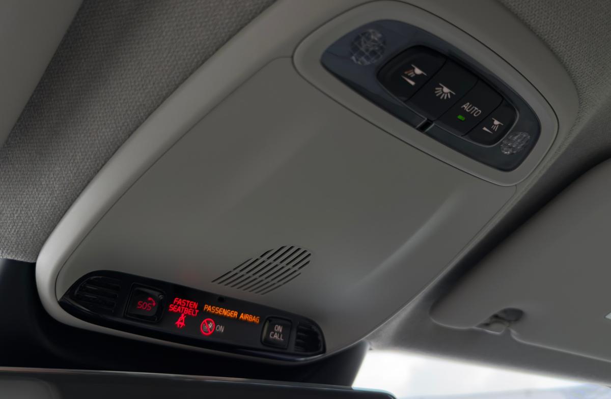 volvo-xc40-2023-hibrido-a-gasolina-1477cc