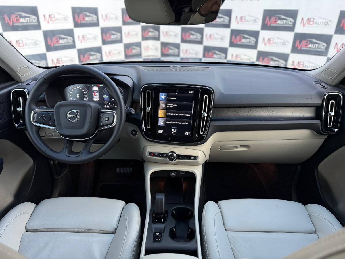 volvo-xc40-2023-hibrido-a-gasolina-1477cc