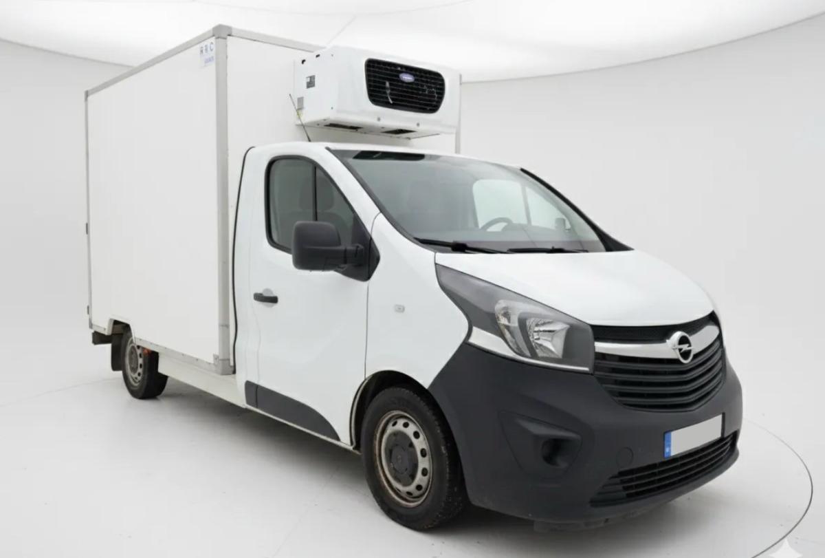 opel-vivaro-2018-diesel-1598cc