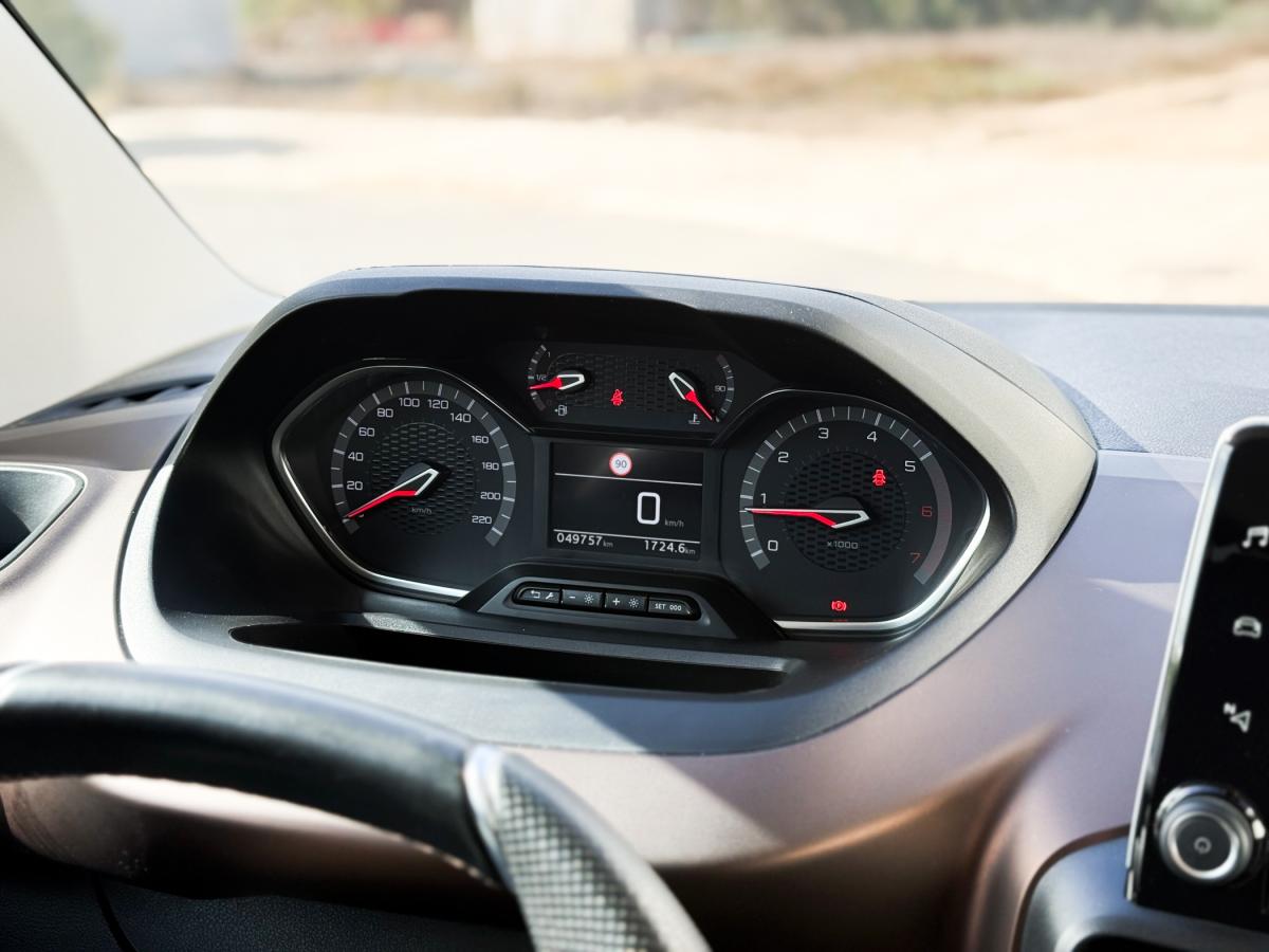 peugeot-rifter-2019-diesel-1499cc
