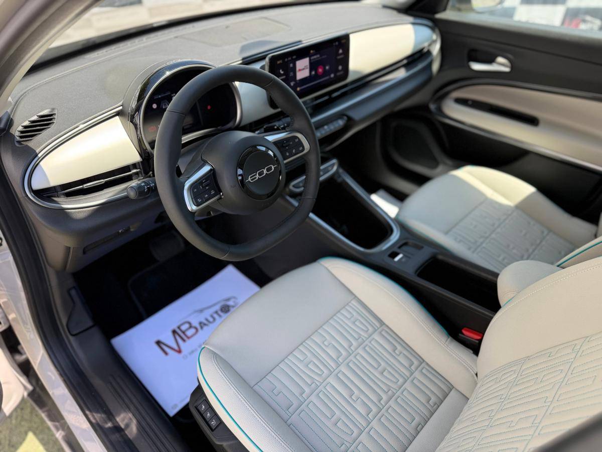 fiat-600-2024-gasolina-1199cc