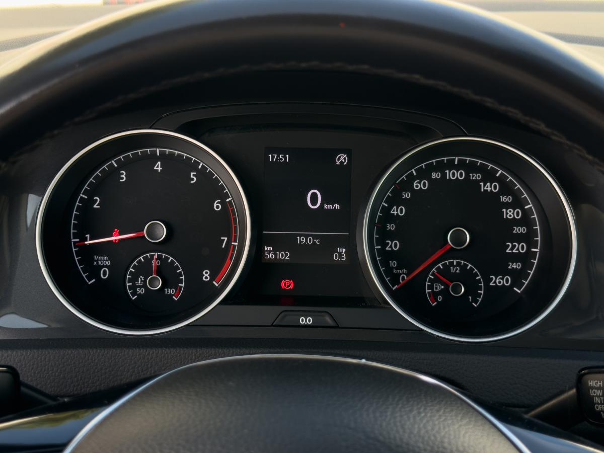 volkswagen-golf-2019-gasolina-999cc