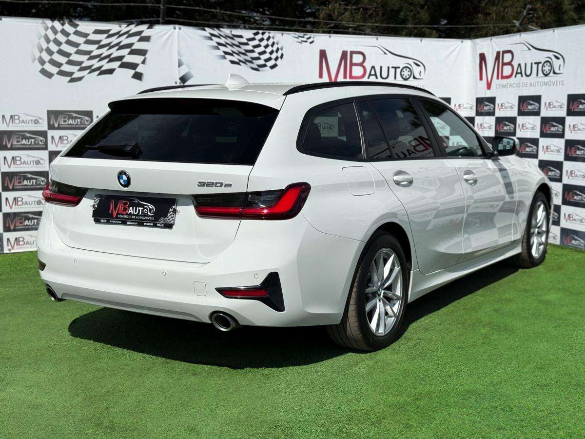 bmw-serie-3-2022-hibrido-a-gasolina-1998cc