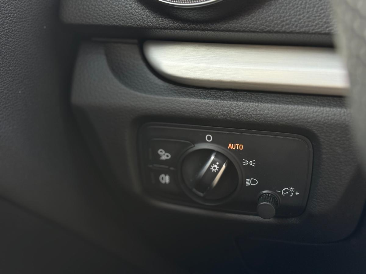 audi-a3-limousine-2017-diesel-1598cc