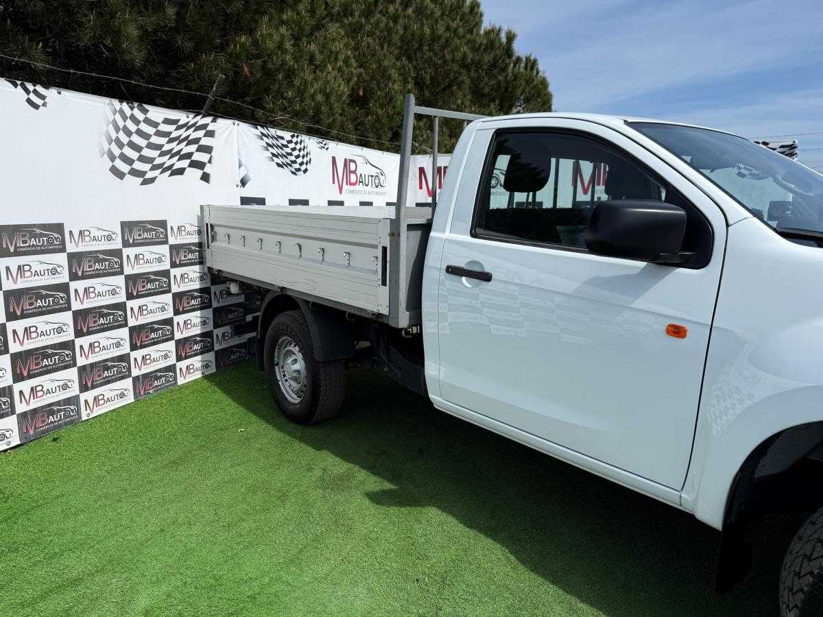 isuzu-d-max-2016-diesel-2499cc