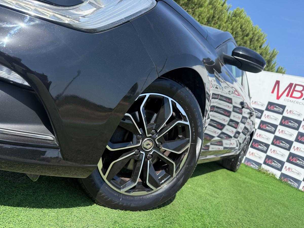 renault-megane-sport-tourer-2017-diesel-1461cc