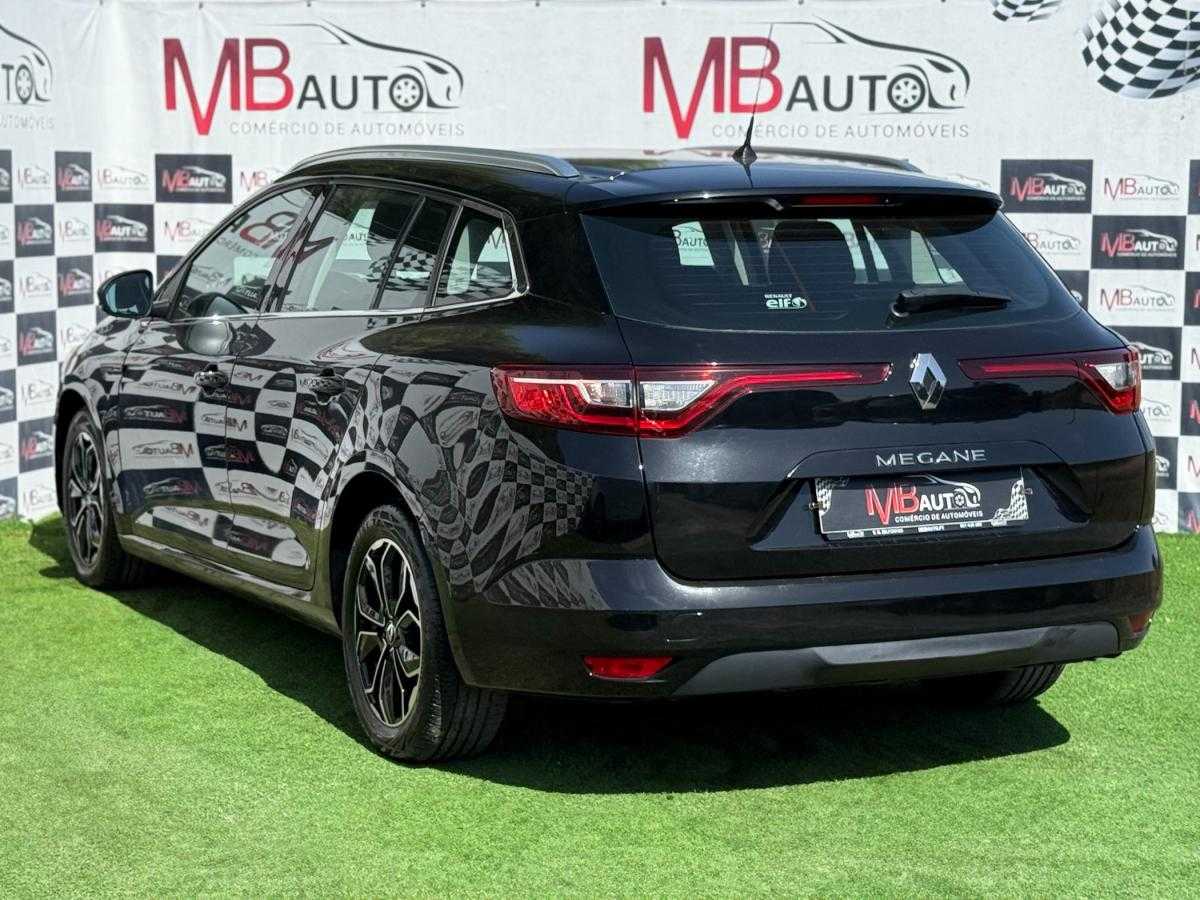 renault-megane-sport-tourer-2017-diesel-1461cc