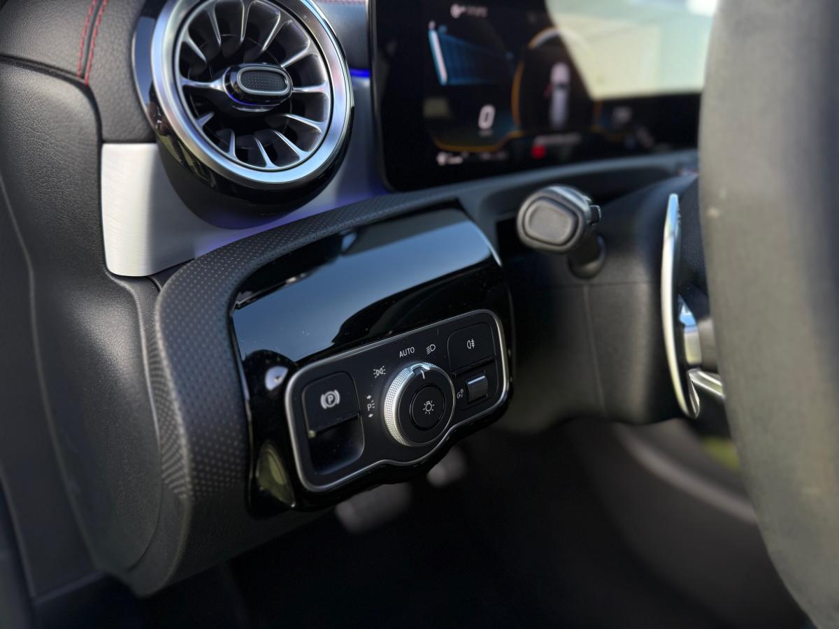 mercedes-benz-cla-2023-gasolina-1991cc