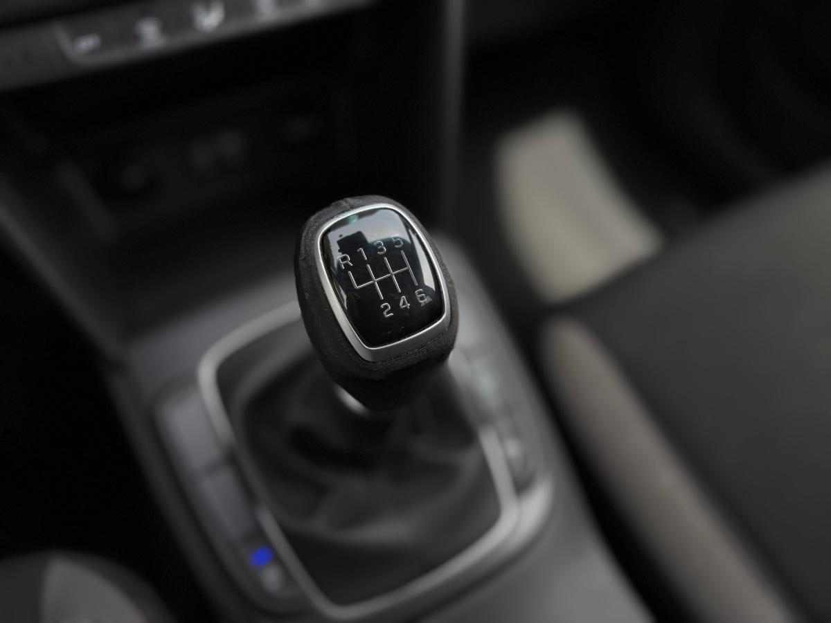 hyundai-kauai-2020-gasolina-998cc