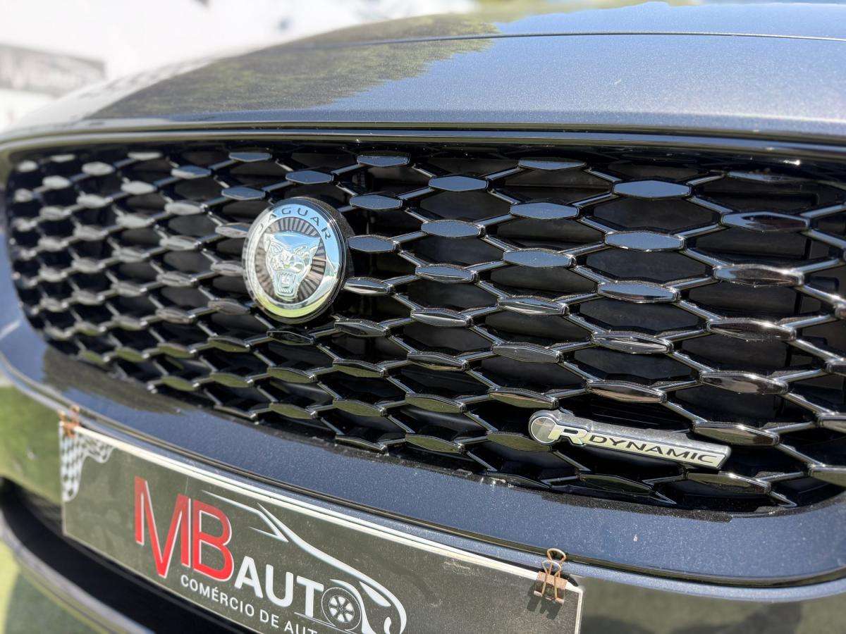 jaguar-e-pace-2024-hibrido-a-gasolina-1498cc