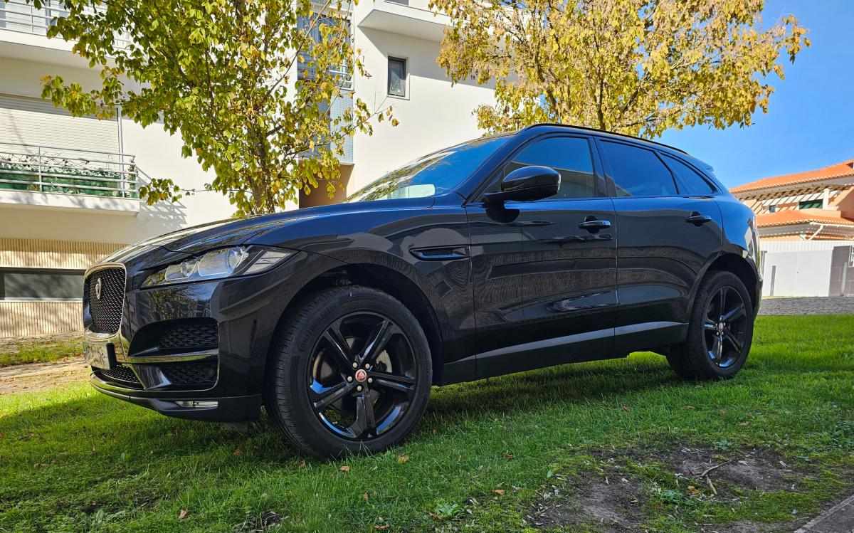 jaguar-f-pace-25d-awd-2018-diesel-1999cc