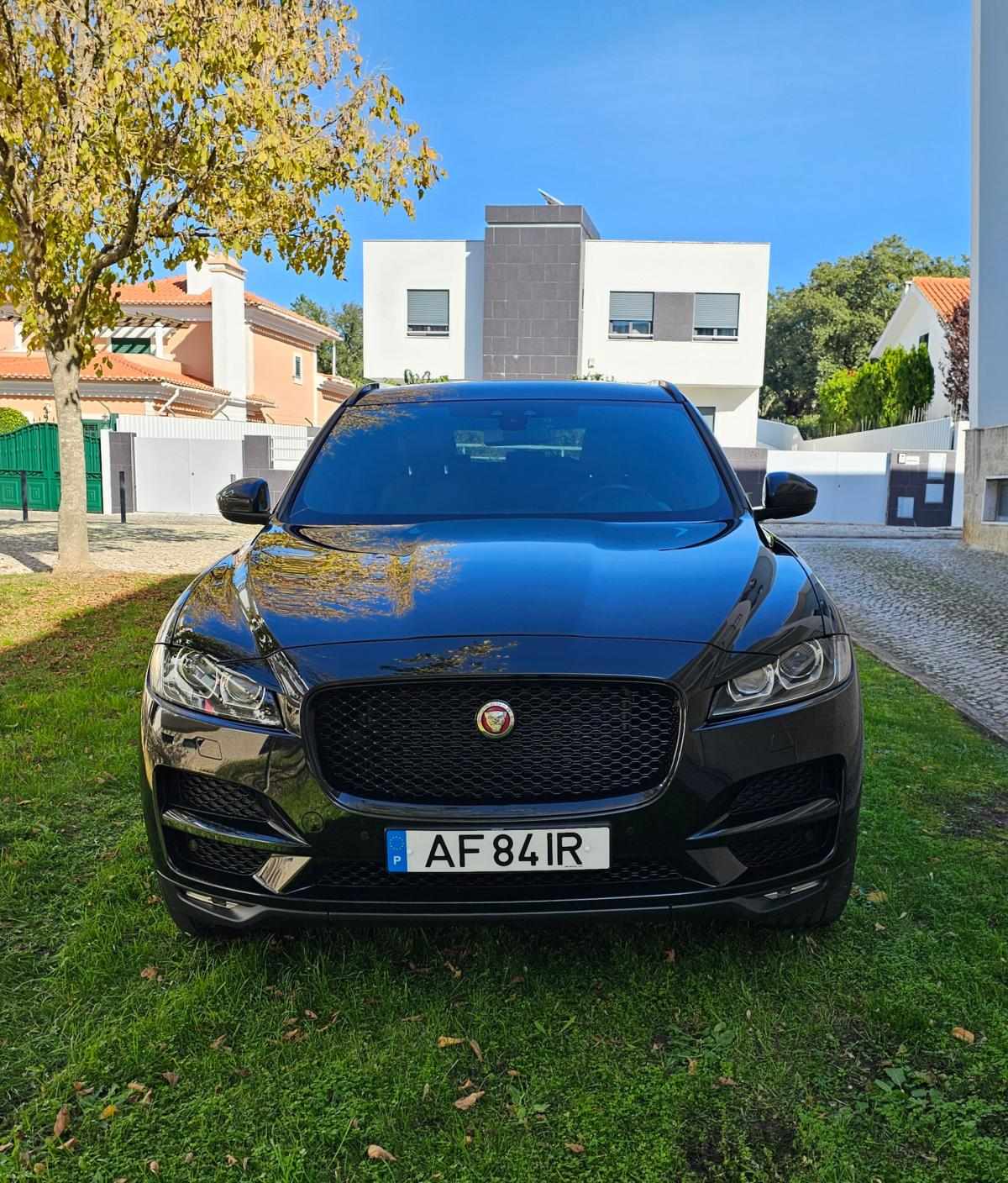 jaguar-f-pace-25d-awd-2018-diesel-1999cc