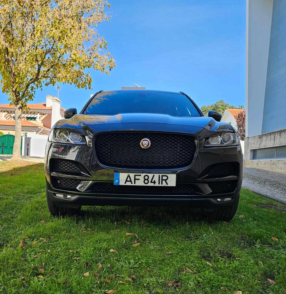 jaguar-f-pace-25d-awd-2018-diesel-1999cc