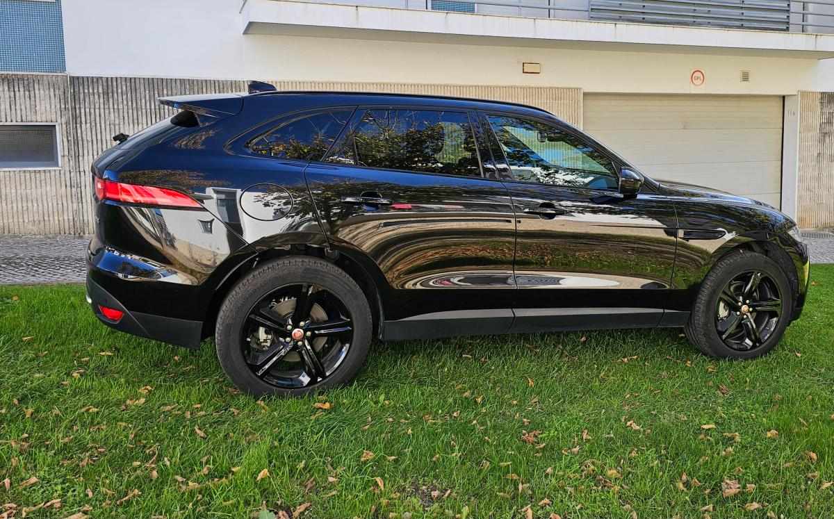 jaguar-f-pace-25d-awd-2018-diesel-1999cc