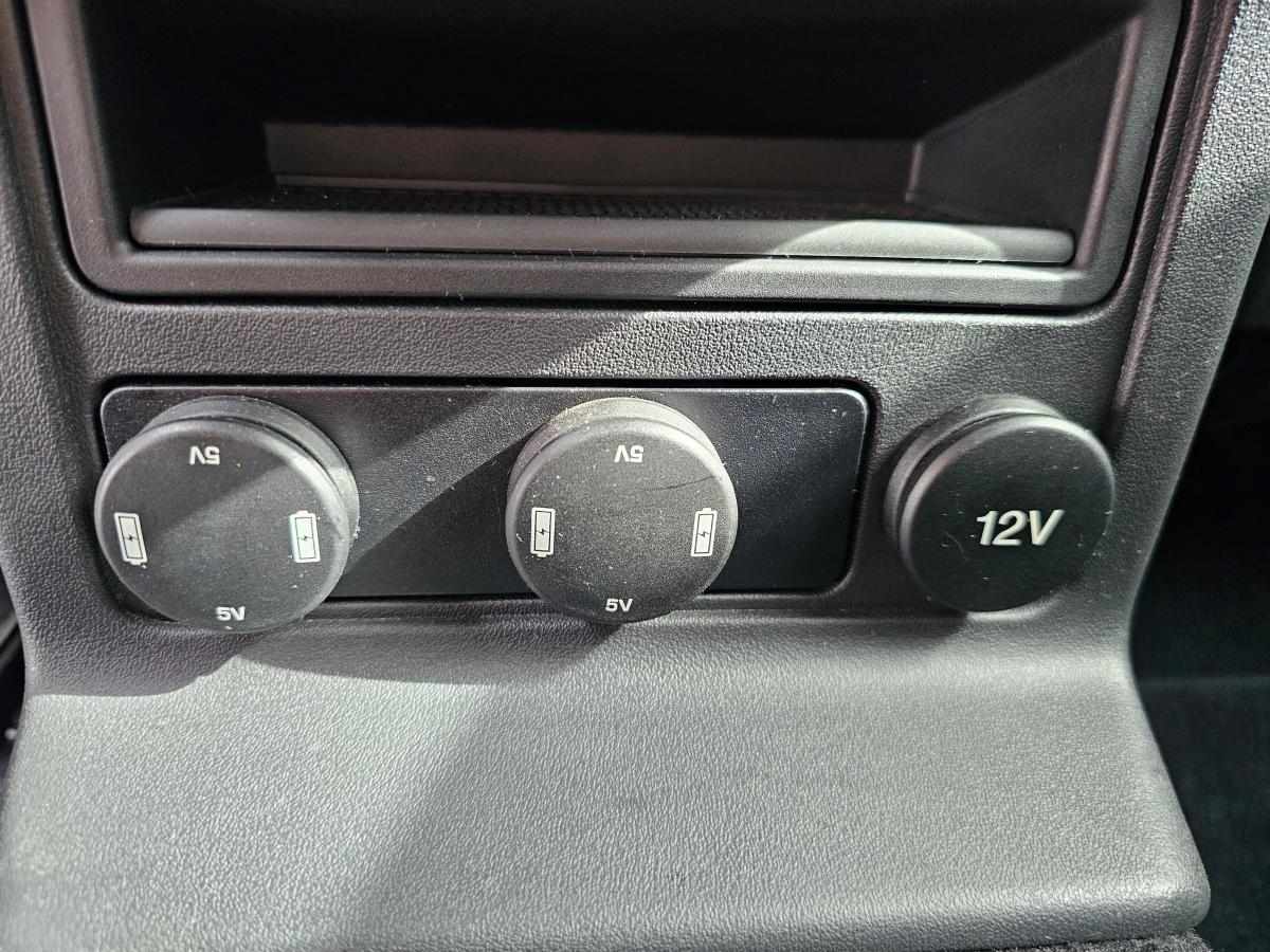 jaguar-f-pace-25d-awd-2018-diesel-1999cc