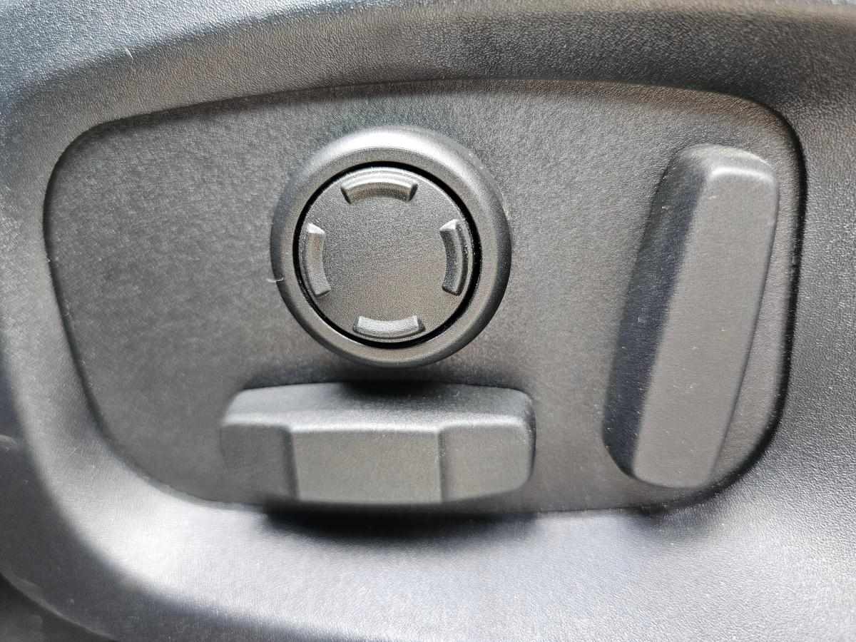 jaguar-f-pace-25d-awd-2018-diesel-1999cc