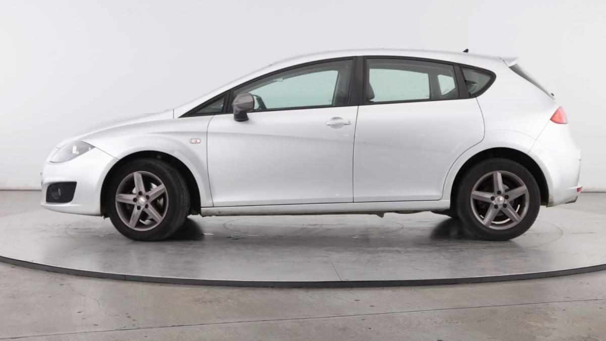 seat-leon-1-6-tdi-2011-diesel-1598cc