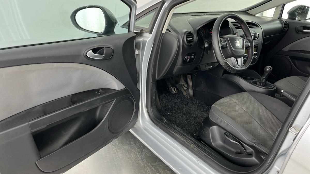 seat-leon-1-6-tdi-2011-diesel-1598cc
