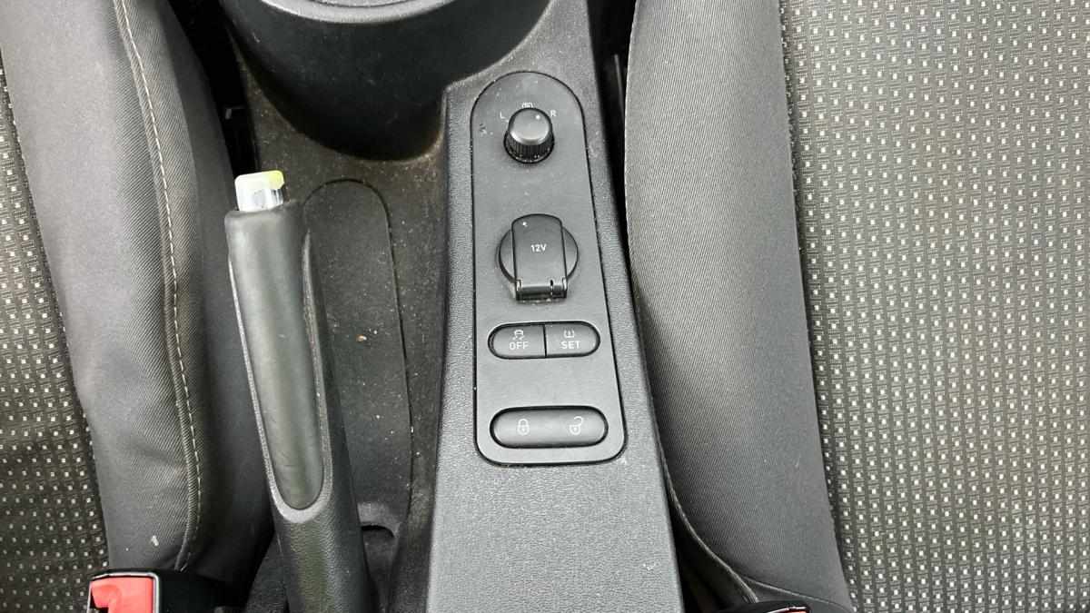 seat-leon-1-6-tdi-2011-diesel-1598cc