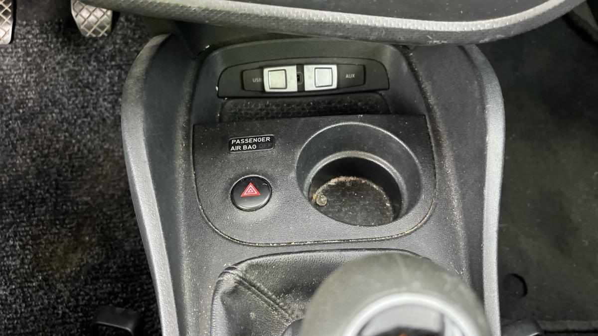 seat-leon-1-6-tdi-2011-diesel-1598cc