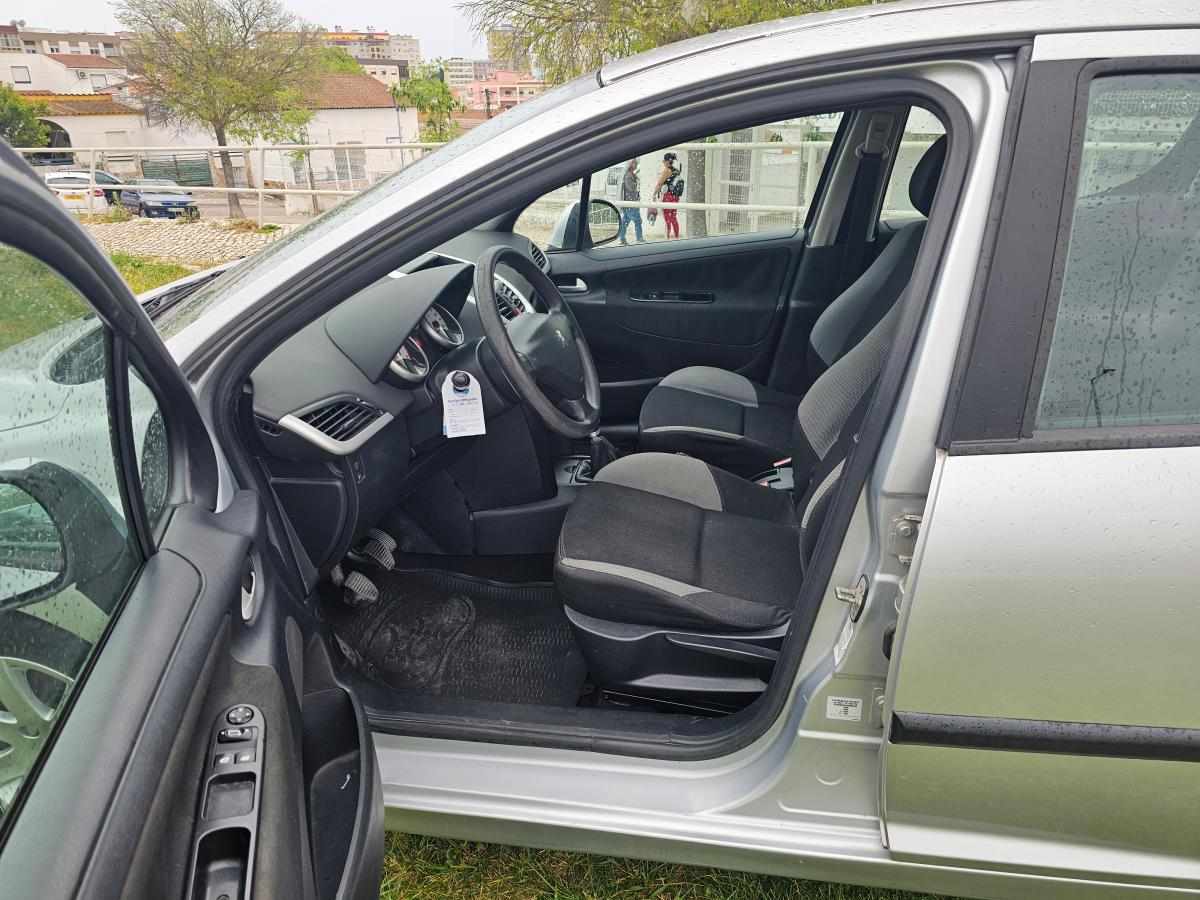 peugeot-207-1-4-hdi-2008-diesel-1398cc