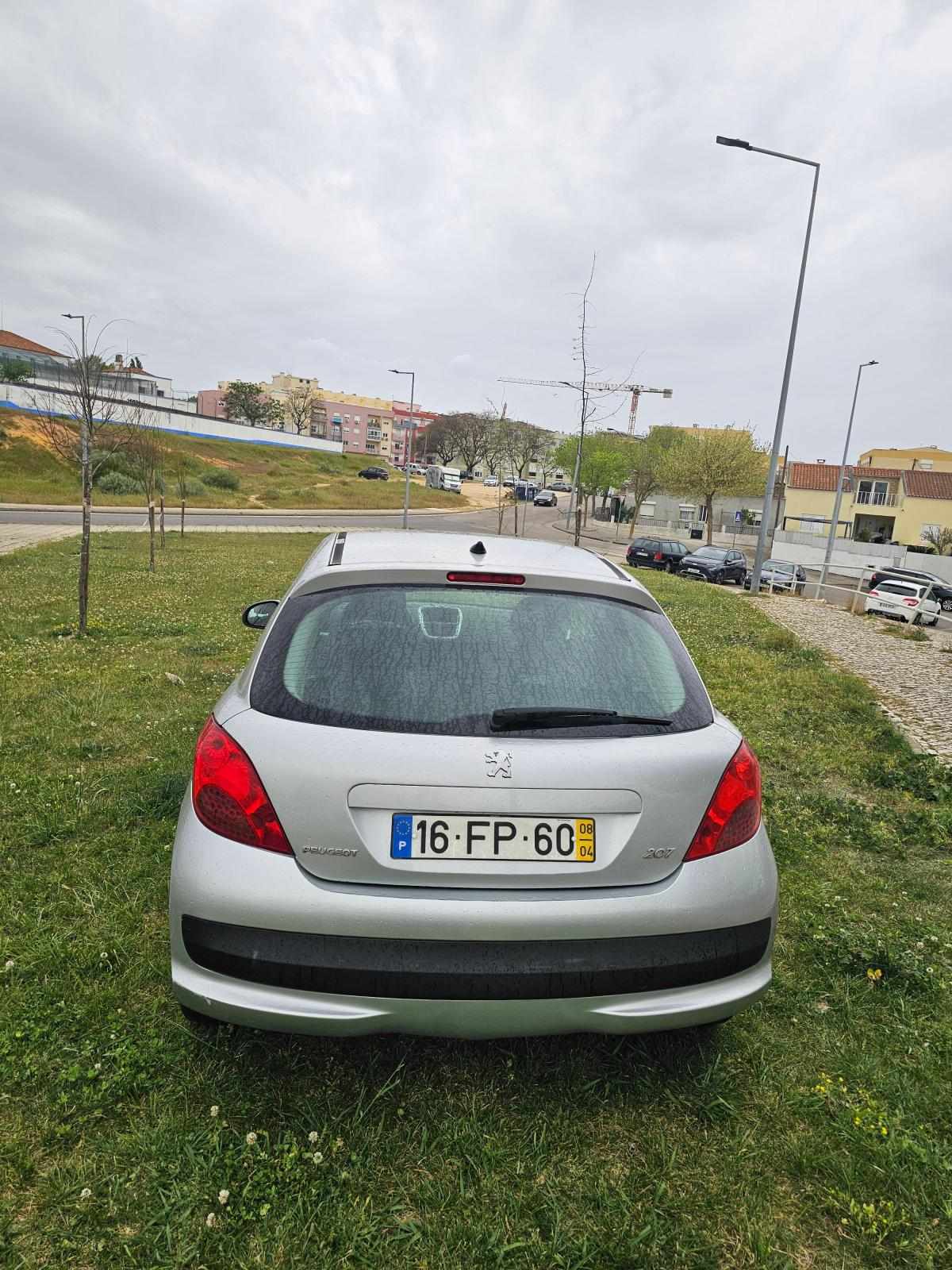 peugeot-207-1-4-hdi-2008-diesel-1398cc