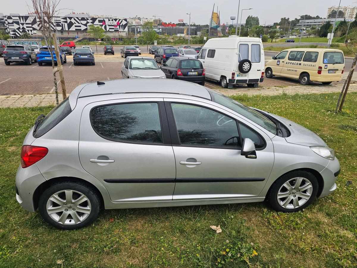 peugeot-207-1-4-hdi-2008-diesel-1398cc