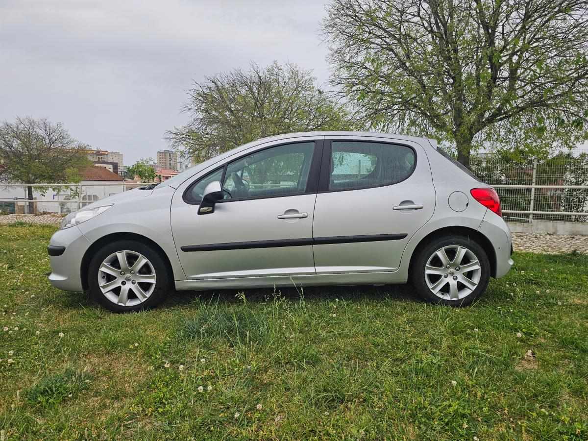 peugeot-207-1-4-hdi-2008-diesel-1398cc