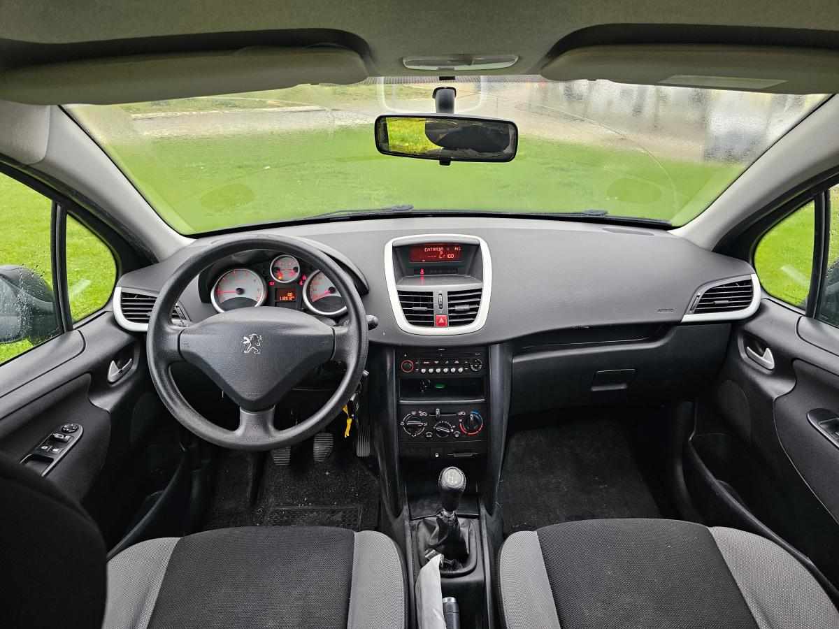 peugeot-207-1-4-vti-2009-gasolina-1397cc