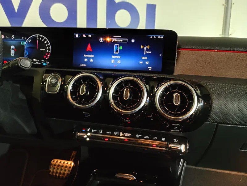 mercedes-benz-classe-a-2025-hibrido-a-gasolina-1332cc