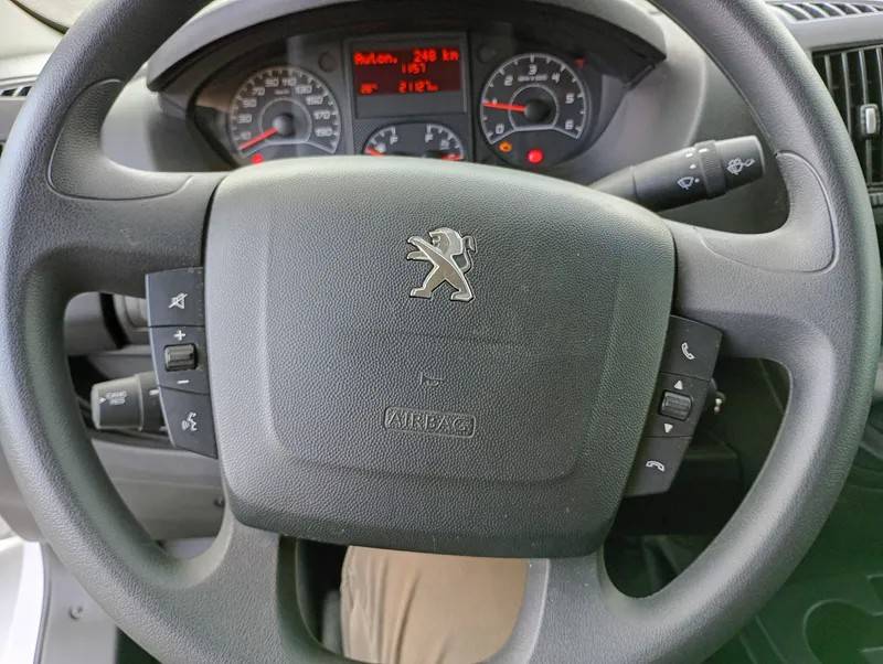 peugeot-boxer-2023-diesel-2184cc