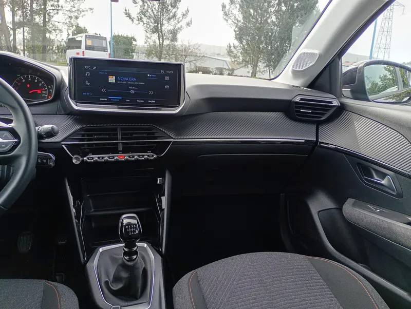peugeot-208-2025-gasolina-1199cc