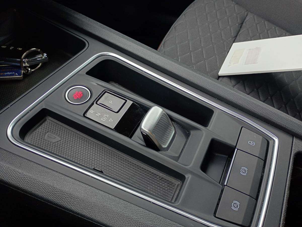 seat-leon-2024-hibrido-a-gasolina-1395cc