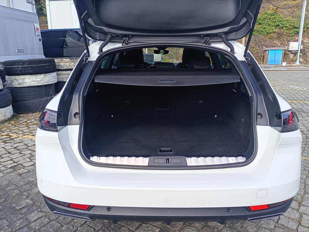 peugeot-508-sw-2023-diesel-1499cc
