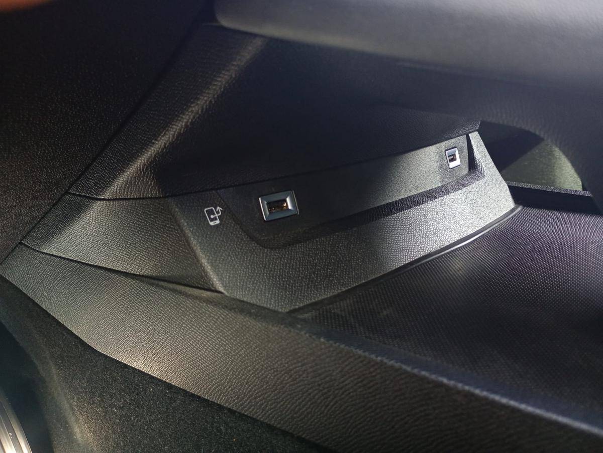 peugeot-508-sw-2023-diesel-1499cc