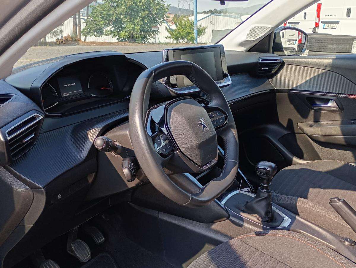 peugeot-208-2022-diesel-1499cc