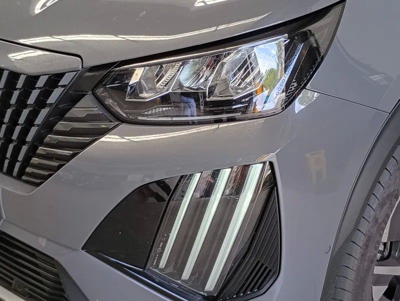 peugeot-2008-2024-gasolina-1199cc