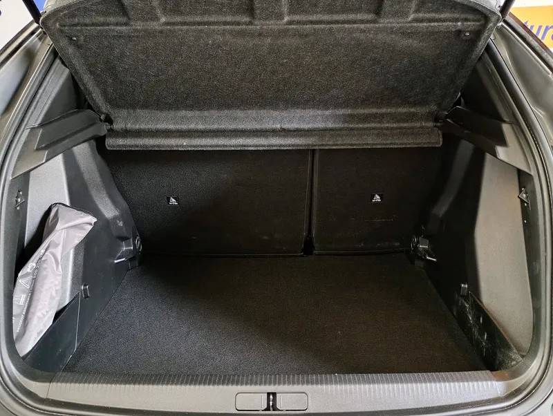 peugeot-2008-2024-gasolina-1199cc